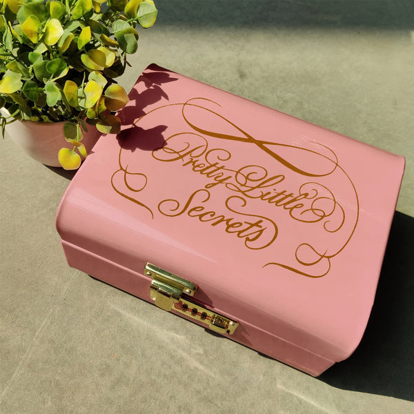 Elan Vintage Storage Trunk With Jewelry Tray and Lock (Secret Light Pink)