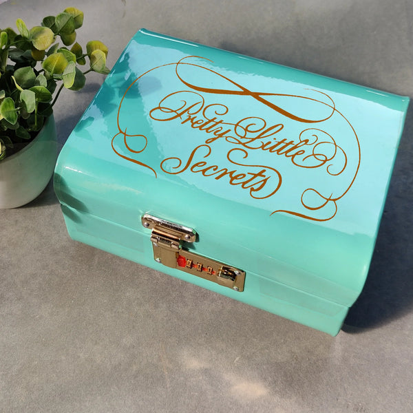 Elan Vintage Storage Trunk With Jewelry Tray and Lock (Secret Aqua)
